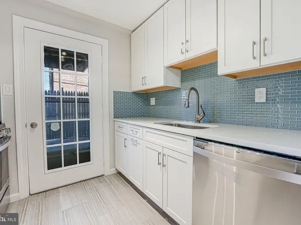 110 N George Mason Dr APT 1, Arlington, VA 22203