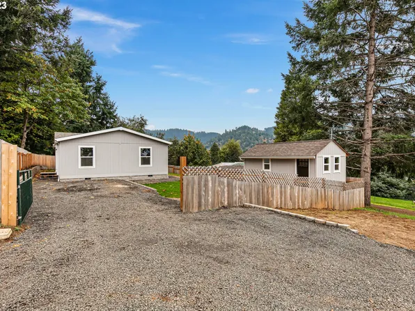 521 Westlog St, Yoncalla, OR 97499