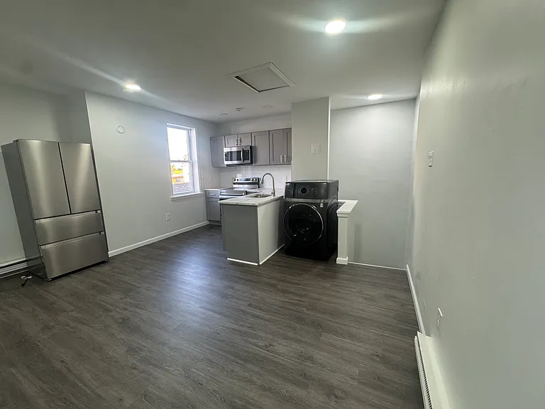 6704 Martins Mill Rd — Photo 3