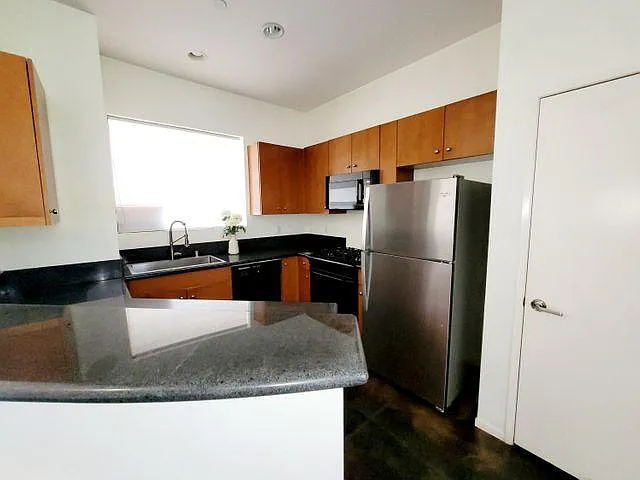 3545 Sunburst Blvd — Photo 4