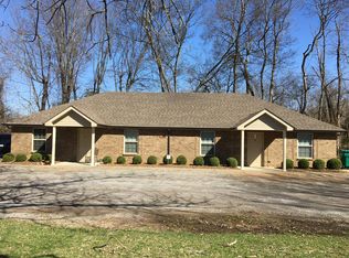 333 Rossview Rd, Clarksville, TN 37043