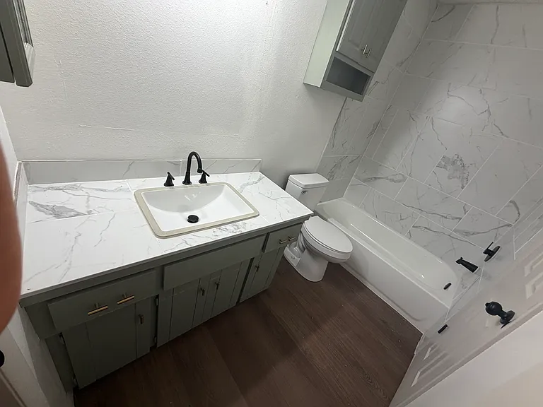 905 E Moore Ave — Photo 5