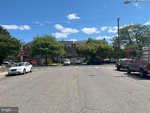 5th image of 6716 Grovers Ave