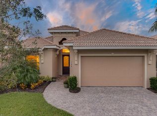 1546 Serrano Cir, Naples, FL 34105