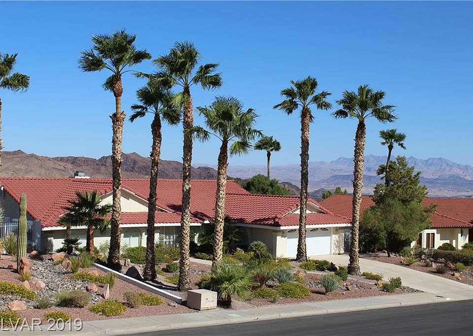 1st image of 928 Vista Lago Way