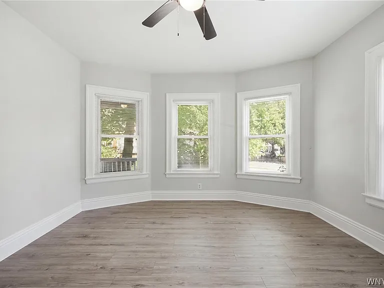 80 Anderson Pl — Photo 5