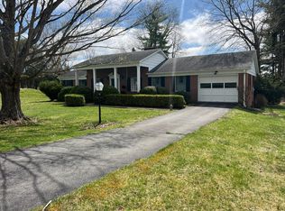 122 Mayapple Trl, Lewisburg, WV 24901