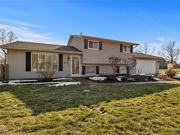 2nd image of 35475 Chesterfield Dr