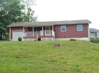 1405 S 11th St, Ozark, MO 65721