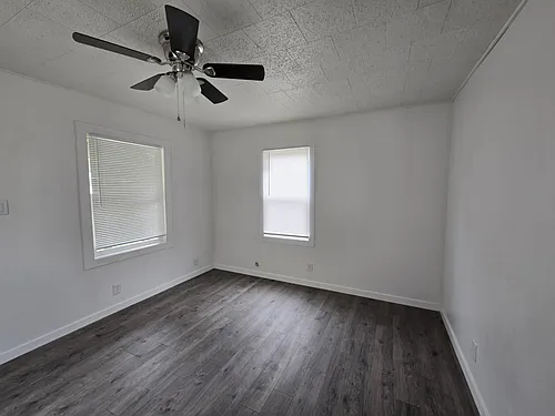 1314 S B St Photo 1