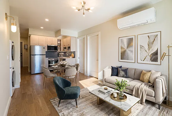 Living room, photo 1