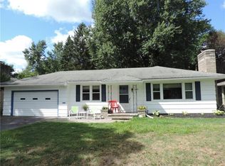 249 Elwood Dr, Rochester, NY 14616