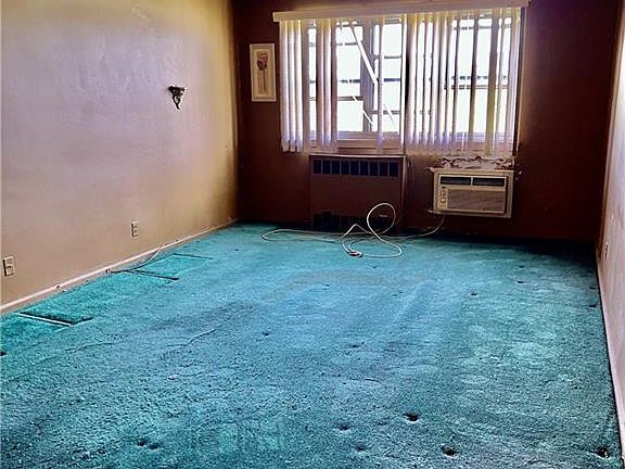 3rd image of 8808 151st Ave APT 6H