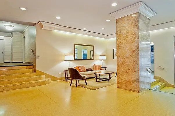Sold by Akam Sales and Brokerage | media 7