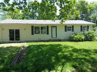 236 S Adams St, Centralia, MO 65240