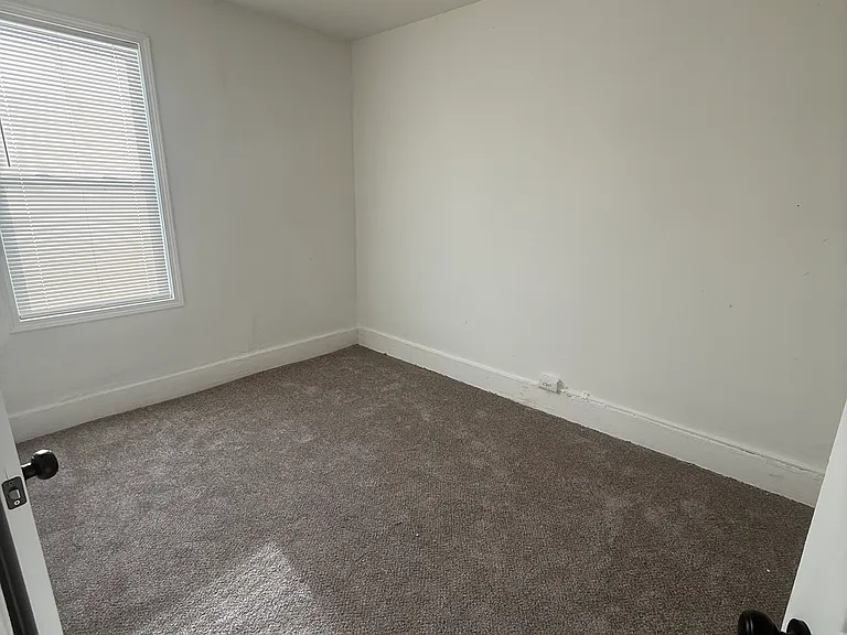 98 S Edith St #202 — Photo 5