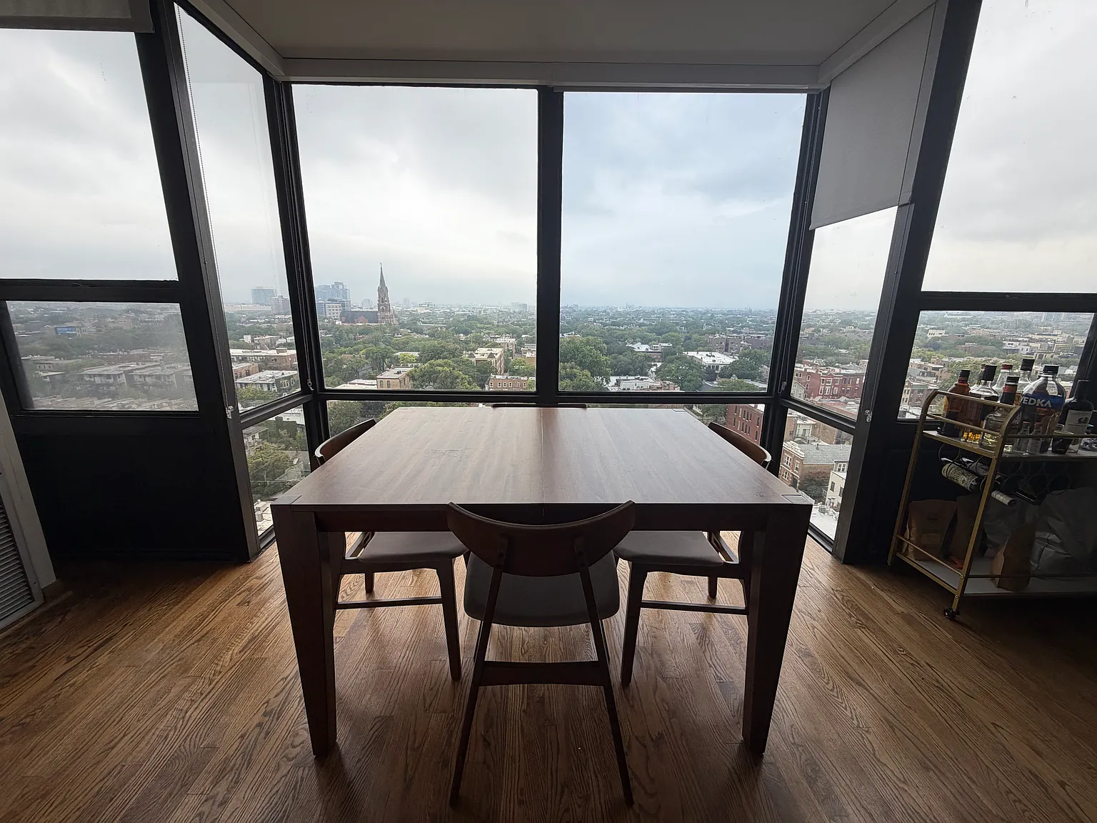 1 bed, 823 sqft, $2,785 — Photo 4