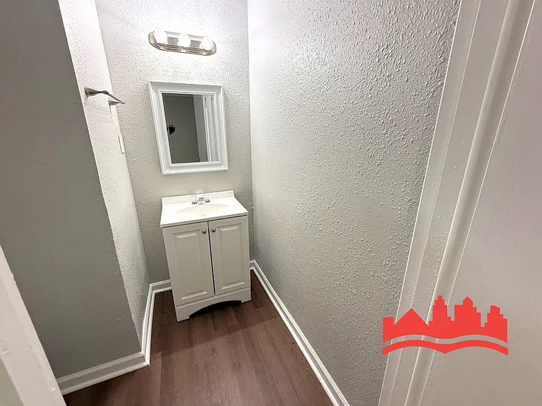 3270 Fairbanks St — Photo 16