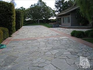 2nd image of 106 Encino Ave
