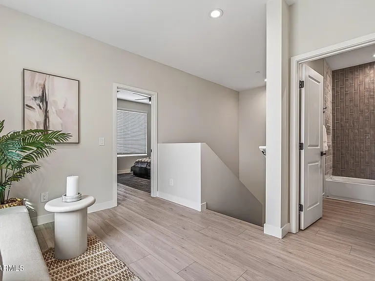 2601 E Clarendon Ave #3 — Photo 27