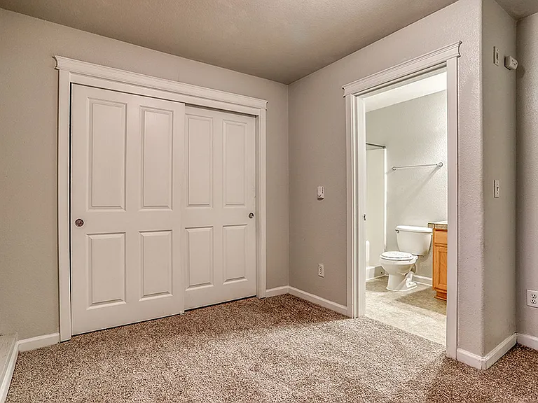 15075 SE Powell Blvd — Photo 45