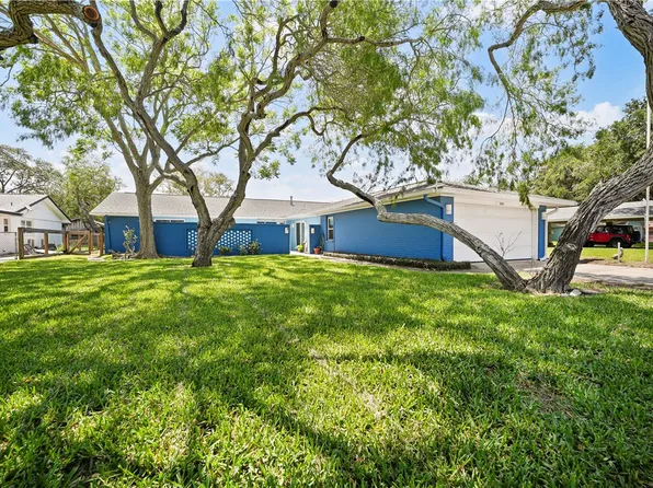 3331 Bali Dr, Corpus Christi, TX 78418
