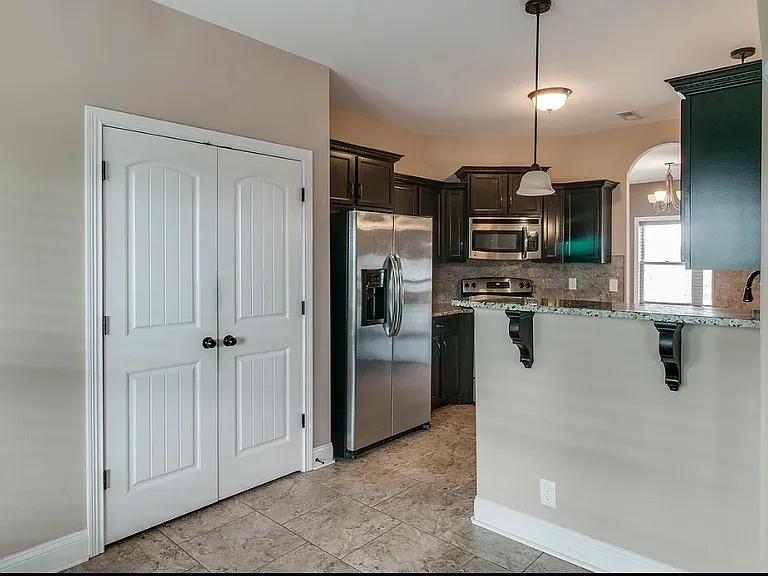 1132 Henry Place Blvd — Photo 5