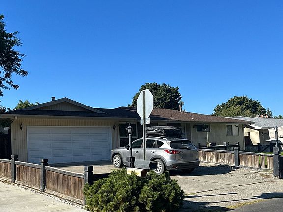3rd image of 11605 N Guinevere Dr