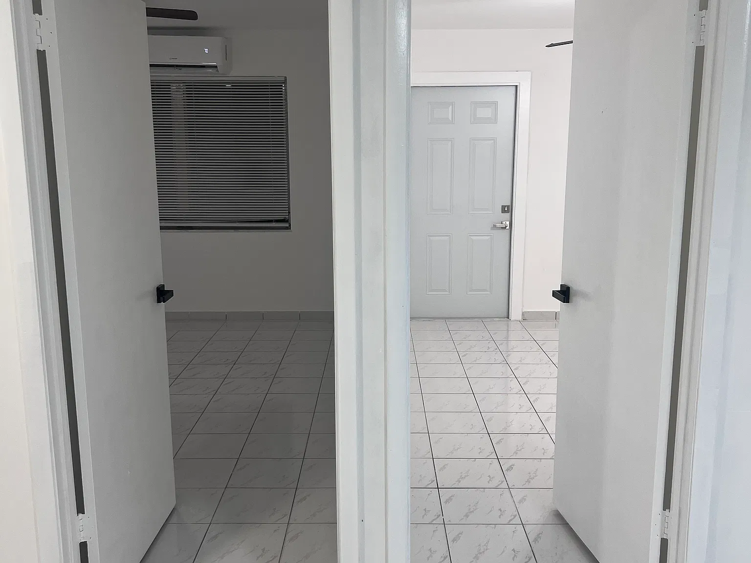 E 31st St, Hialeah — Photo 3