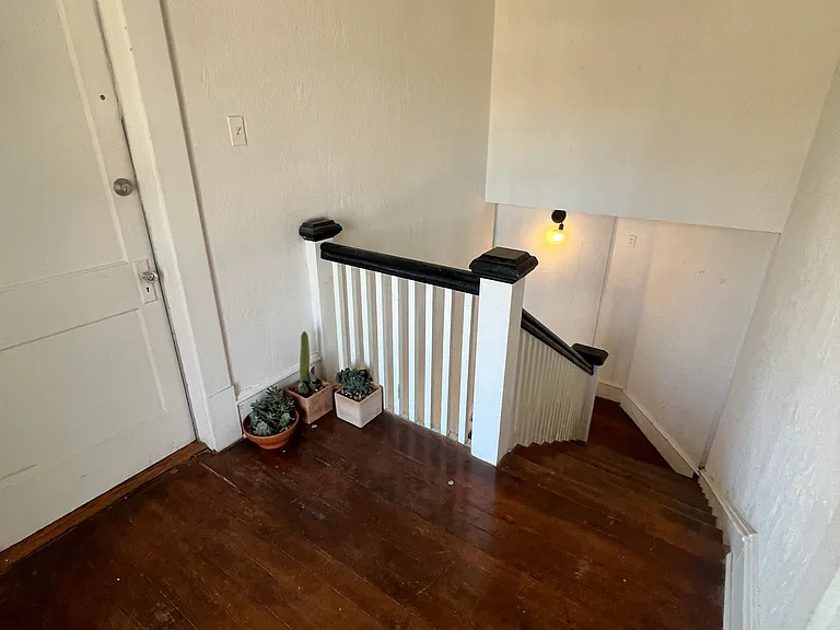 5602 Worth St — Photo 28