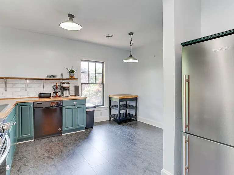 1700 Claremont Ave #2 — Photo 33