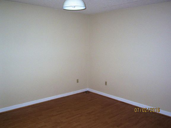 Back bedroom