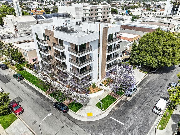 3rd image of 8867 Alcott St #404