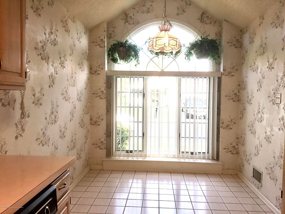 1st image of 1564 Heatherleaf Ln