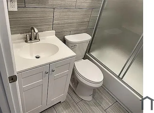 2 bed, $2,500 — Photo 3