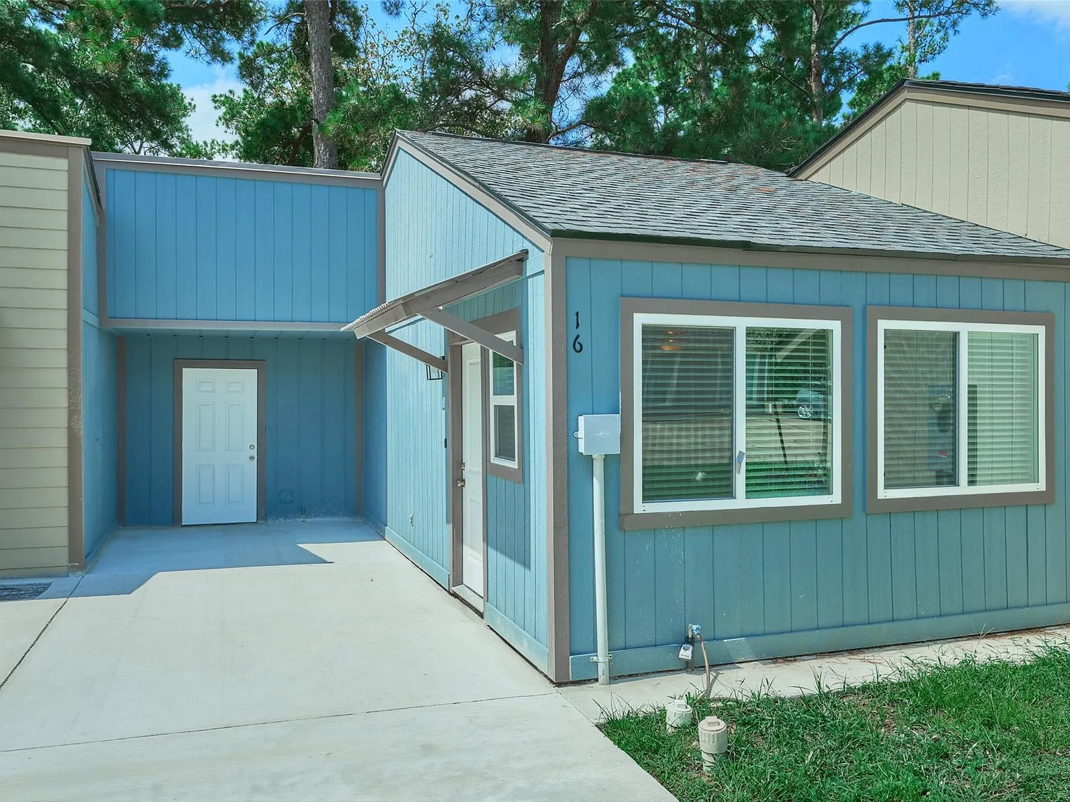 2 bed, 1.0 bath, 660 sqft, $950 — Photo 3