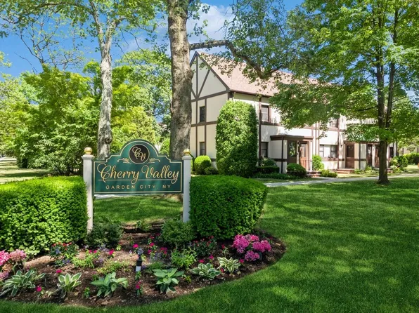 109 15th #G 2, Garden City, NY 11530