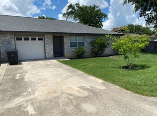 296 Roadrunner Ave, New Braunfels, TX 78130