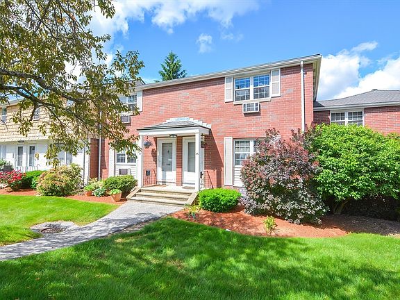 2nd image of 46 Village Green Dr Unit 46