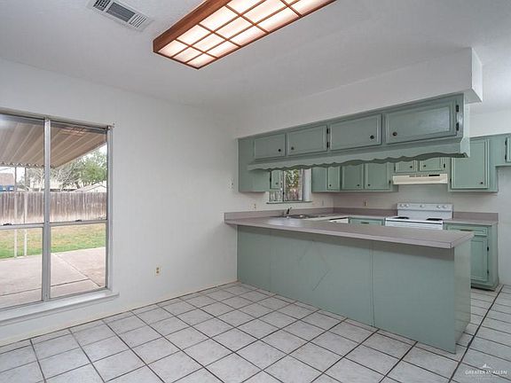 4th image of 1512 Quail Ave