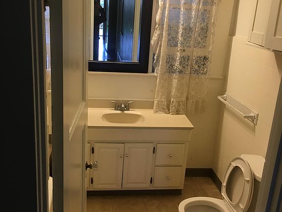 3rd image of 741 Union Ave #4085596906