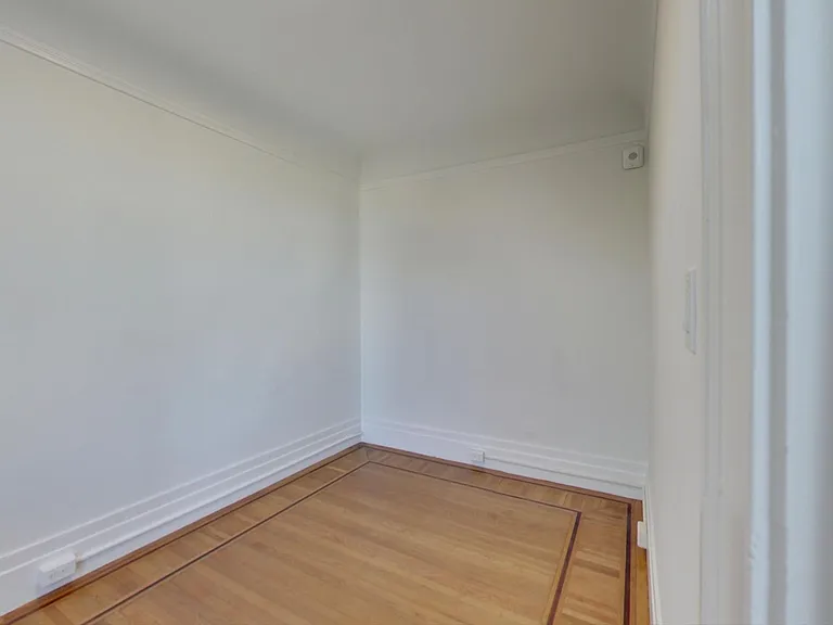 1111 Jones St #5 — Photo 8