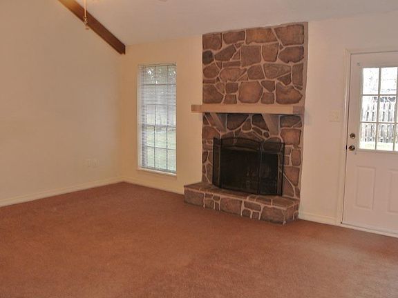 3rd image of 205 McGuire Dr