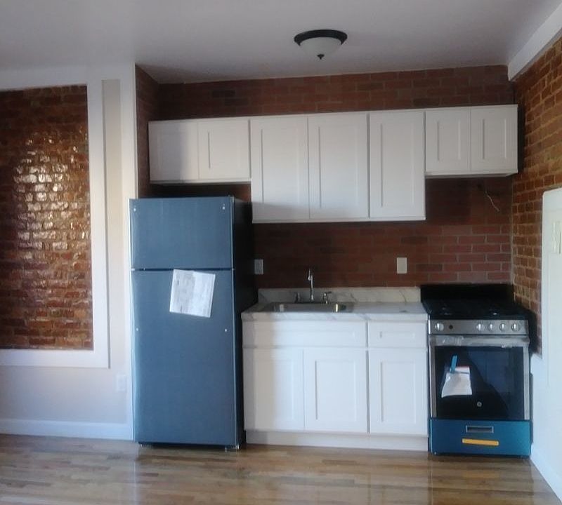 2nd image of 8904 148th St APT 6D
