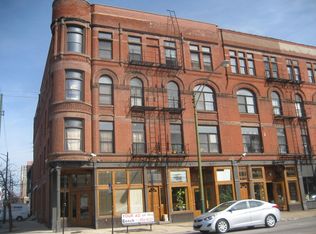 1160 W Grand Ave APT 3R, Chicago, IL 60642