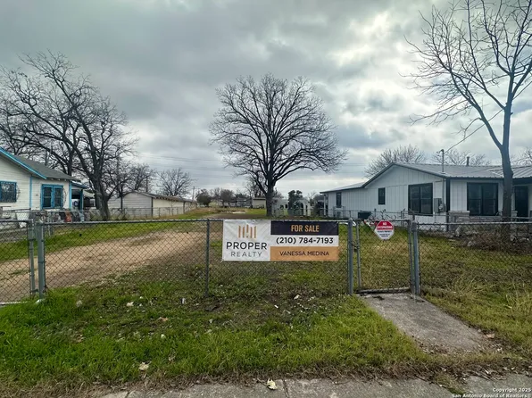 116 ROSEBUD LN LOT 3-4, San Antonio, TX 78221
