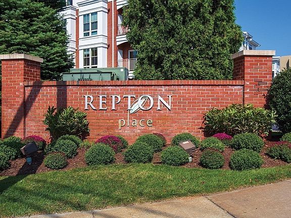 3rd image of 5 Repton Cir Unit 5405