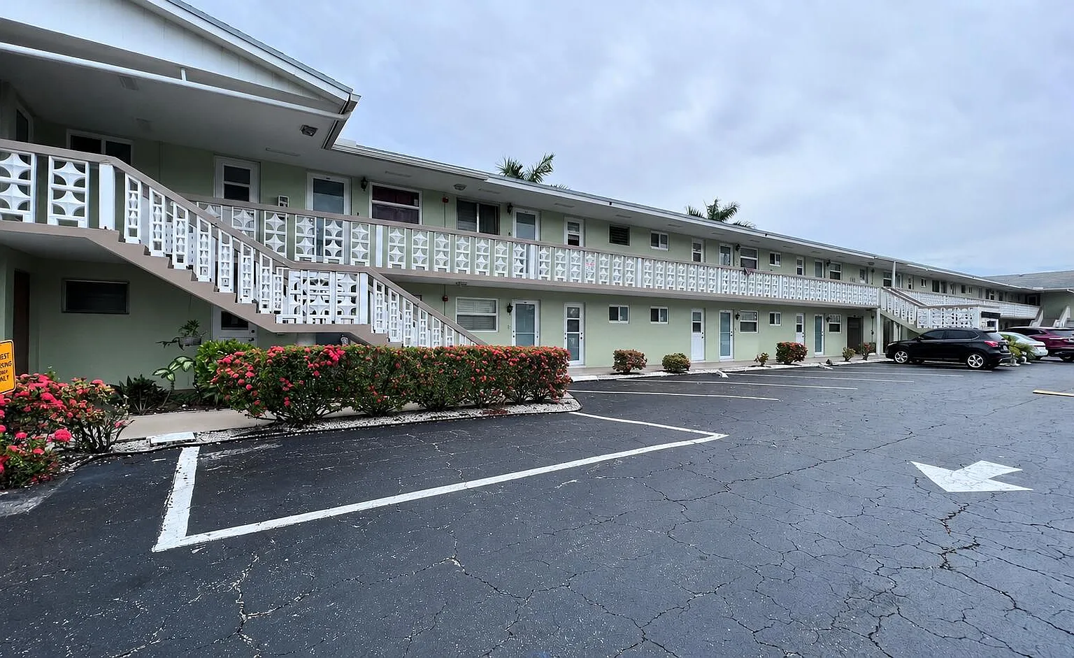 1 bed, 1.0 bath, 600 sqft, $1,700 — Photo 1