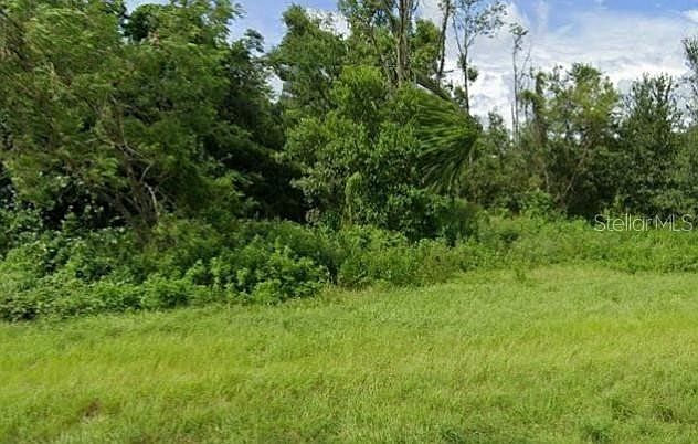2nd image of 5325 Drane Field Rd