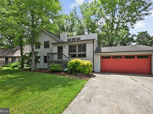 1133 Delaware Ave, Churchton, MD 20733